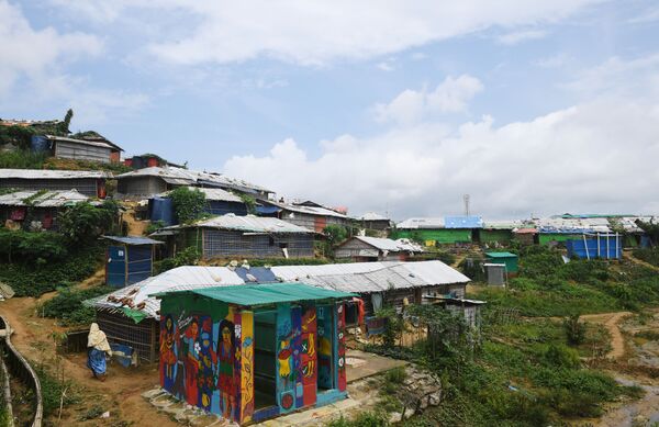 Туалет у найбуйнейшым лагеры бежанцаў мусульман-рохінджа, выгнаных з М'янмы, у горадзе Кокс-Базар у Бангладэш. - Sputnik Беларусь