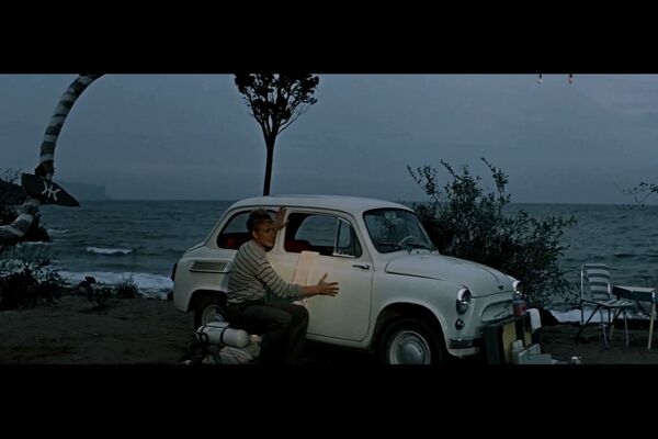 Консервная банка системы Запорожец — говорил про него герой Андрея Миронова в фильме Три плюс два. И все-таки он полюбился как героям, так и зрителям. Хорошая реклама автомобилю — в первую неделю проката фильм посмотрели 35 млн человек.  - Sputnik Беларусь