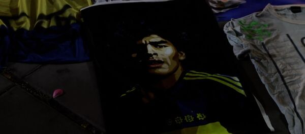 Народная любовь Диего Марадоны: мир прощается с легендой футбола – видео - Sputnik Беларусь