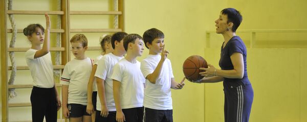 Урок фізкультуры ў школе Урок фізкультуры ў школе - Sputnik Беларусь