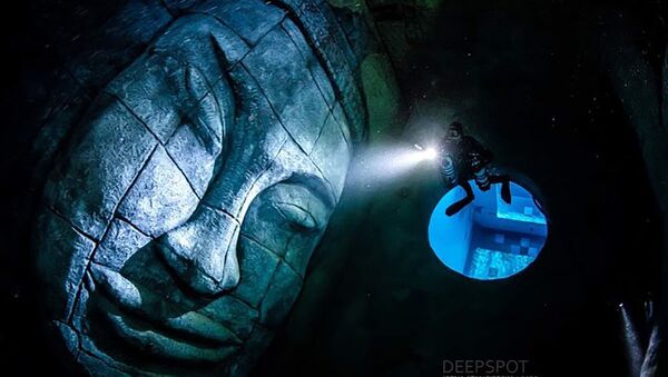 Храм Майя в самом глубоком бассейне в мире Deepspot в Польше  - Sputnik Беларусь