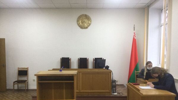 Никто не пришел: суд о наезде на сотрудника милиции отложили - Sputnik Беларусь