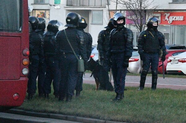 Задержания прошли на акции протеста в Минске - Sputnik Беларусь