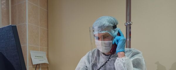 Горячая линия по коронавирусу в минской поликлинике - Sputnik Беларусь