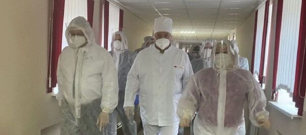 Президент Александр Лукашенко в Столбцовской ЦРБ - Sputnik Беларусь