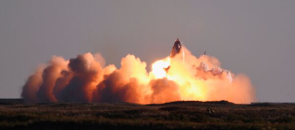 Первая сверхтяжелая ракета Starship SN8 компании SpaceX взрывается во время попытки обратной посадки - Sputnik Беларусь