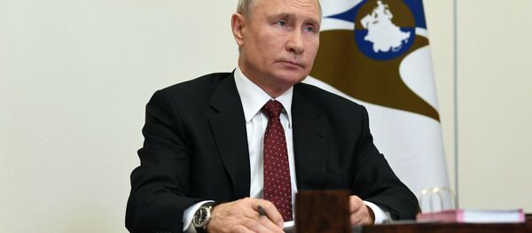 Прэзідэнт Расіі Уладзімір Пуцін падчас паседжання Вышэйшага Еўразійскага эканамічнага савета ў фармаце відэаканферэнцыі - Sputnik Беларусь