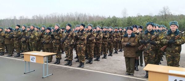 Принятие военной присяги в Печах под Борисовом Принятие военной присяги в Печах под Борисовом - Sputnik Беларусь