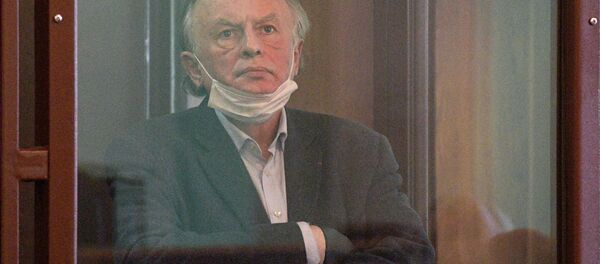 Историк Олег Соколов, обвиняемый в убийстве своей девушки и аспирантки СПбГУ Анастасии Ещенко - Sputnik Беларусь