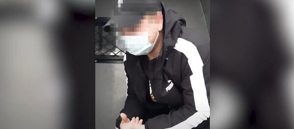 Брестчанин устроил драку со снеговиком в центре Полоцка - Sputnik Беларусь