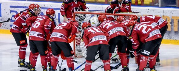 Хоккеисты гродненского Немана Хоккеисты гродненского Немана - Sputnik Беларусь