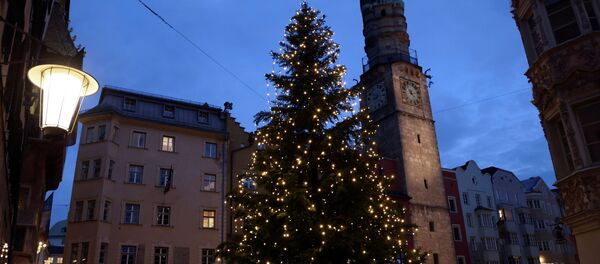 Рождественская ель в Инсбруке - Sputnik Беларусь