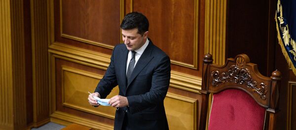 Президент Украины Владимир Зеленский на заседании в Верховной Раде Президент Украины Владимир Зеленский на заседании в Верховной Раде - Sputnik Беларусь