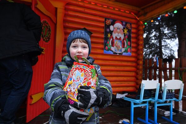 Домик Деда Мороза в парке Горького в Минске - Sputnik Беларусь