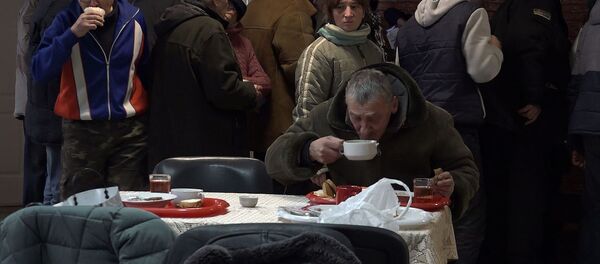 Не еў тры дні і перанёс COVID: як гэты год пражылі людзі без дома - відэа Не еў тры дні і перанёс COVID: як гэты год пражылі людзі без дома - відэа - Sputnik Беларусь