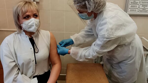 Першыя прышчэпкі: як пачалася масавая вакцынацыя ад COVID у Беларусі - Sputnik Беларусь