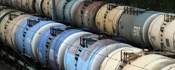 Железнодорожные цистерны для перевозки топлива - Sputnik Беларусь