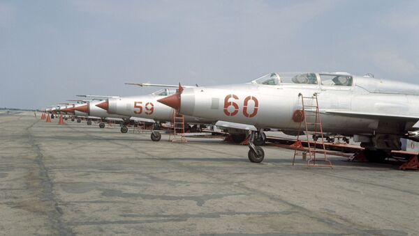 Истребители МИГ-21 на аэродроме - Sputnik Беларусь