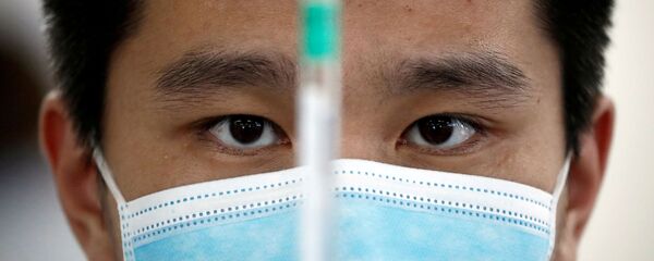 Сотрудник лаборатории в Китае - Sputnik Беларусь