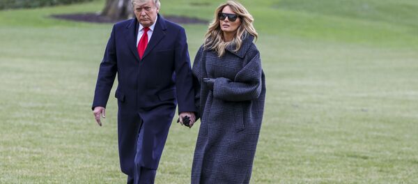 Президент США Дональд Трамп и его супруга Президент США Дональд Трамп и его супруга - Sputnik Беларусь