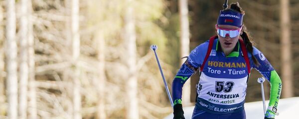 Белорусская биатлонистка Елена Кручинкина, архивное фото - Sputnik Беларусь