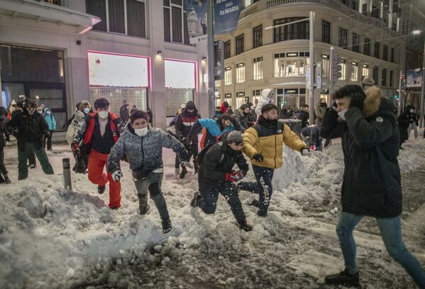 Последствия снежной бури в Мадриде - Sputnik Беларусь