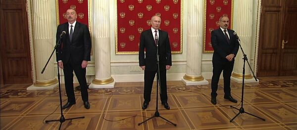 Видеофакт: Путин, Пашинян и Алиев подписали заявление по Карабаху - Sputnik Беларусь