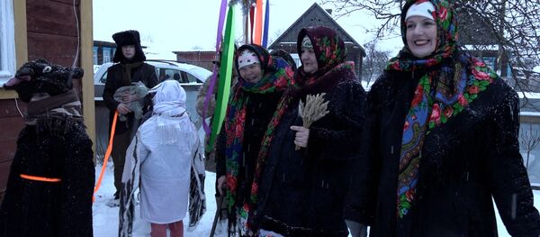 Як на Палессі адзначалі Шчадрэц - відэа - Sputnik Беларусь