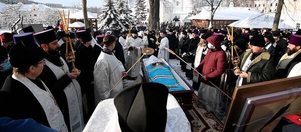Прощание с духовным отцом: похороны митрополита Филарета - видео - Sputnik Беларусь