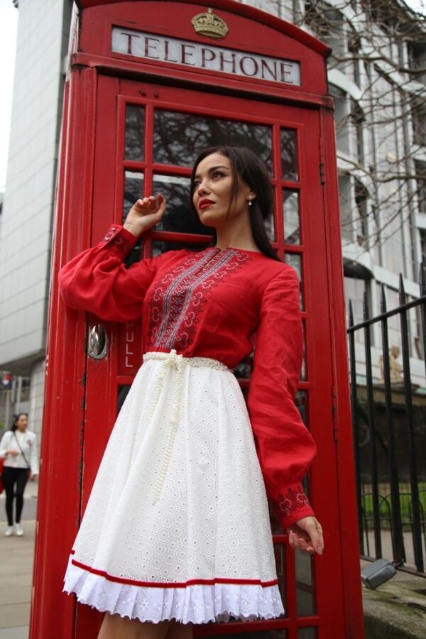 Миссия дизайнера: рассказывать миру о Беларуси, ее культуре и традициях Миссия дизайнера: рассказывать миру о Беларуси, ее культуре и традициях - Sputnik Беларусь