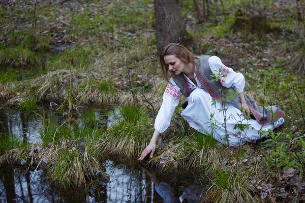 Миссия дизайнера: рассказывать миру о Беларуси, ее культуре и традициях Миссия дизайнера: рассказывать миру о Беларуси, ее культуре и традициях - Sputnik Беларусь