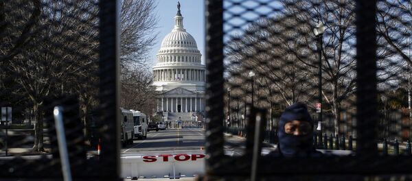 Ограждение у Капитолия - Sputnik Беларусь