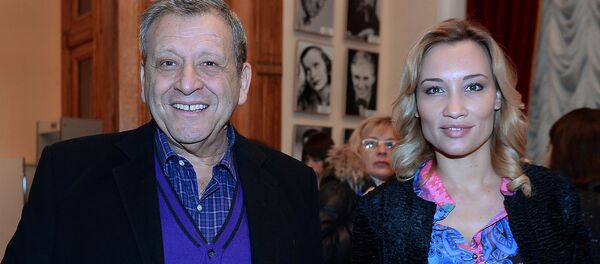 Режиссер Борис Грачевский с супругой Екатериной Белоцерковской Режиссер Борис Грачевский с супругой Екатериной Белоцерковской - Sputnik Беларусь