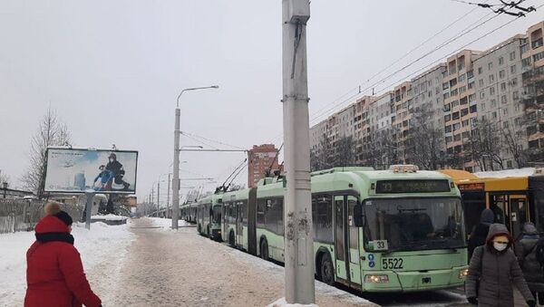 Троллейбусы стоят на проспекте Пушкина в Минске - Sputnik Беларусь