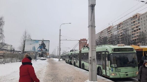 Троллейбусы стоят на проспекте Пушкина в Минске - Sputnik Беларусь