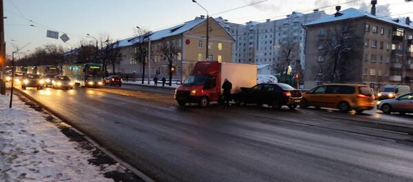 Второй день подряд в Минске застряли трамваи на Якуба Коласа - Sputnik Беларусь