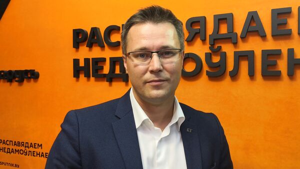 Кривошеев: чего ждать от Байдена, повышение налогов и GPS человека - Sputnik Беларусь