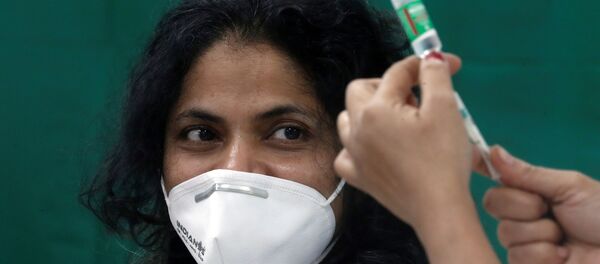 Рекорд по вакцинации: за день в Индии получили уколы 347 тысяч человек - Sputnik Беларусь