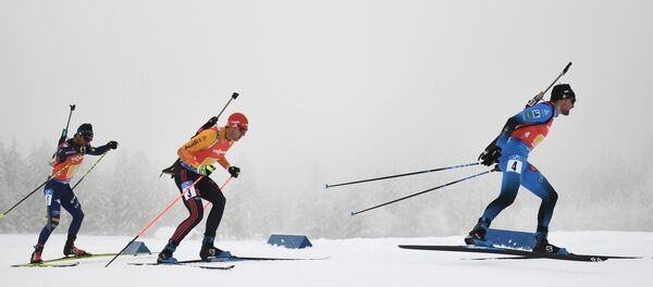 Французы выиграли эстафету КМ по биатлону в Антхольце, белорусы -13-е - Sputnik Беларусь