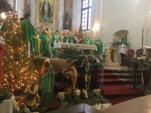 Кондрусевич представил на мессе епископа Великосельца - Sputnik Беларусь