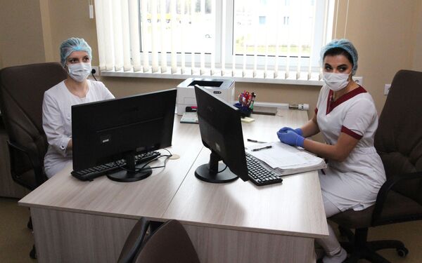 Для спортсменов даже легкая форма COVID-19 опасна, но не надо паники! Для спортсменов даже легкая форма COVID-19 опасна, но не надо паники! - Sputnik Беларусь