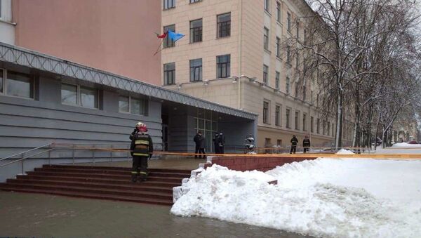 В милицию поступили сообщения о минировании двух столичных университетов - Sputnik Беларусь