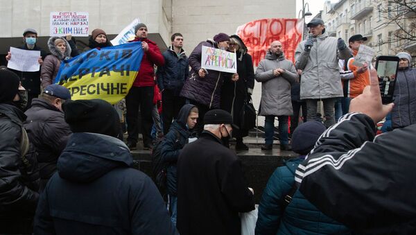 Участники акции протеста в Киеве - Sputnik Беларусь