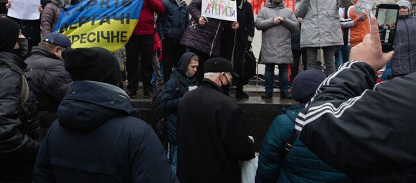 Участники акции протеста в Киеве - Sputnik Беларусь