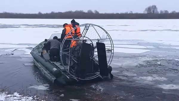 Поиски тела погибшего рыбака - Sputnik Беларусь