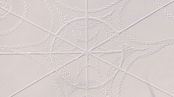 Деталь узора, вытоптанного в снегу в Эспо, Финляндия  - Sputnik Беларусь