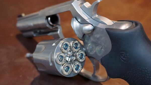 Револьвер Colt, архивное фото - Sputnik Беларусь