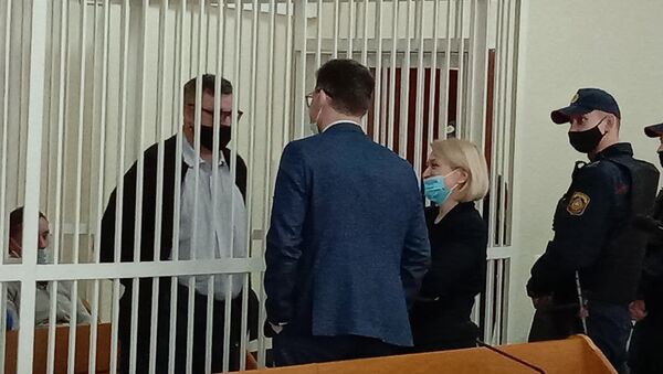 Обвиняемый экс-банкир Виктор Бабарико в зале суда - Sputnik Беларусь