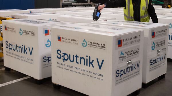 Доставка вакцины Sputnik V на склад в грузовой терминал - Sputnik Беларусь
