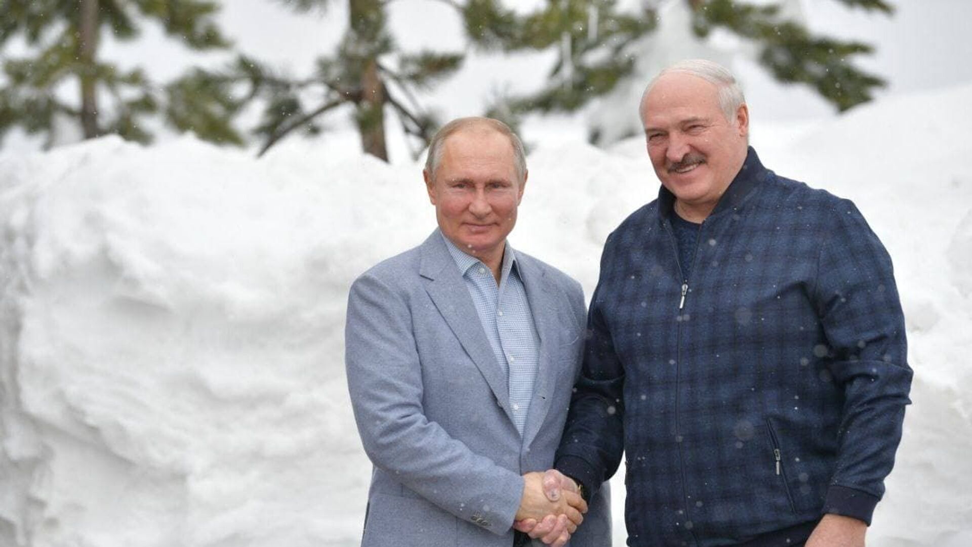 Александр Лукашенко и Владимир Путин в Сочи - Sputnik Беларусь, 1920, 30.12.2021